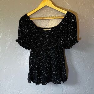 Casual spring shirt size L but can fit M both women’s/ juniors